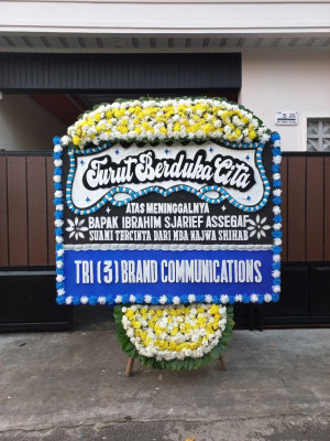 Papan Bunga Duka di Kedaung Wetan